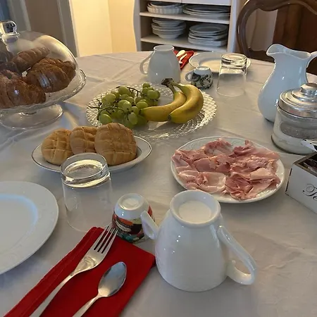 Privatunterkunft Helisabeth Parma